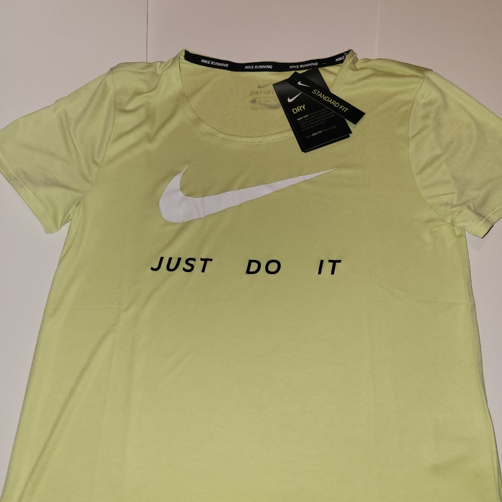 Nike Women's Dry Legend T-Shirt